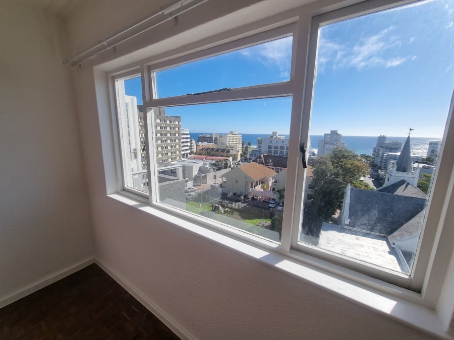To Let 1 Bedroom Property for Rent in Sea Point Western Cape
